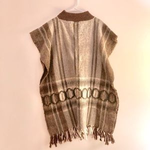 Vintage wool poncho with fringe 70s western